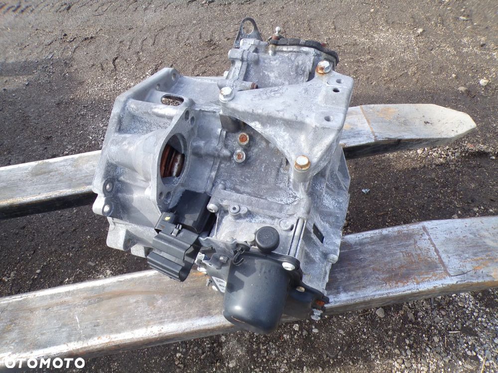 SKRZYNIA BIEGÓW 1.5 TSI VOLKSWAGEN AUDI SKODA SEAT TXU - 1