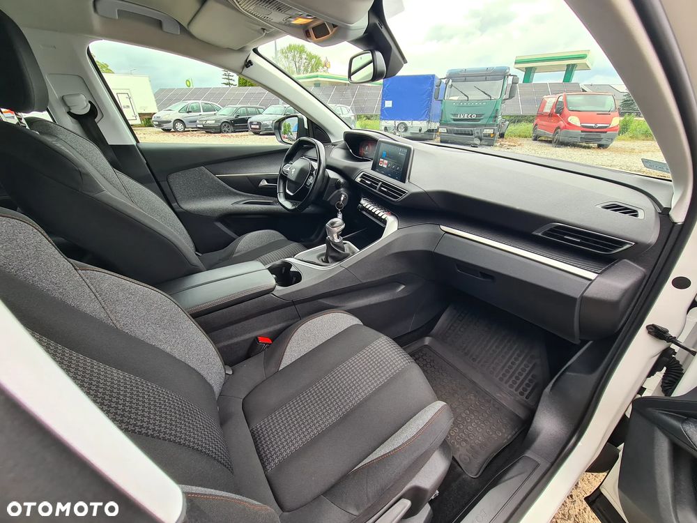 Peugeot 3008 1.5 BlueHDi Active S&S - 31