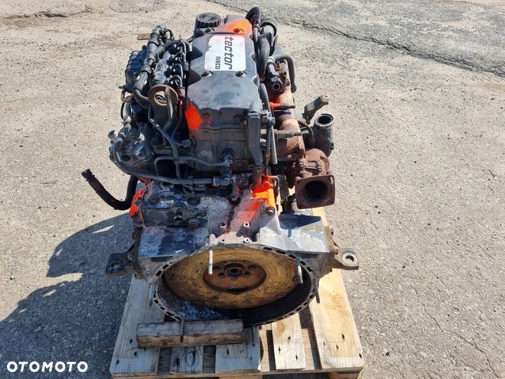 SILNIK KOMPLETNY IVECO EUROCARGO TECTOR F4AE3481A 3.9 L 182 KM 134 kW 06-15 rok - 4