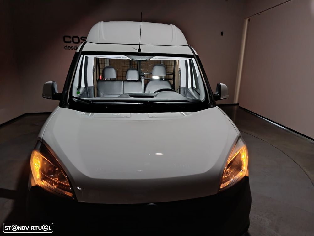 Fiat Doblo 1.6 M-Jet XL (3 Lug. ) - 31