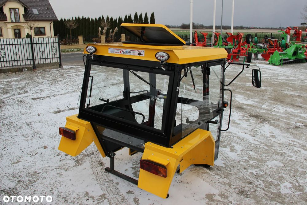 Kabina ciągnikowa kabiny C330 C-330 Naglak Elegant Ral 1003 z błotnikami - 5