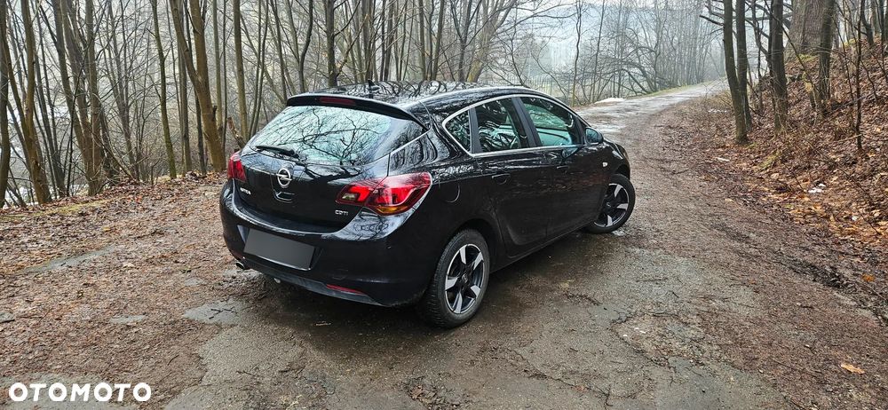 Opel Astra 2.0 CDTI Cosmo - 7