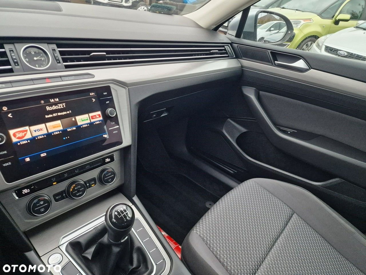 Volkswagen Passat - 23