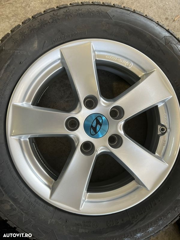 vând set jante aliaj Hyundai I30 GDH pe 15” cu anvelope noi de iarnă - 3