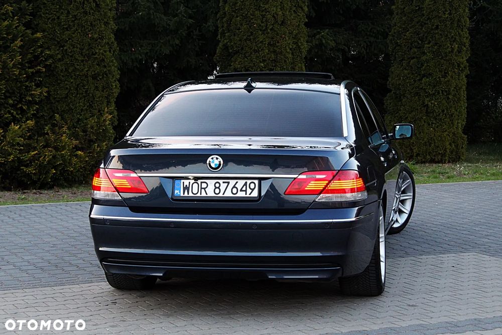 BMW Seria 7 750Li - 13