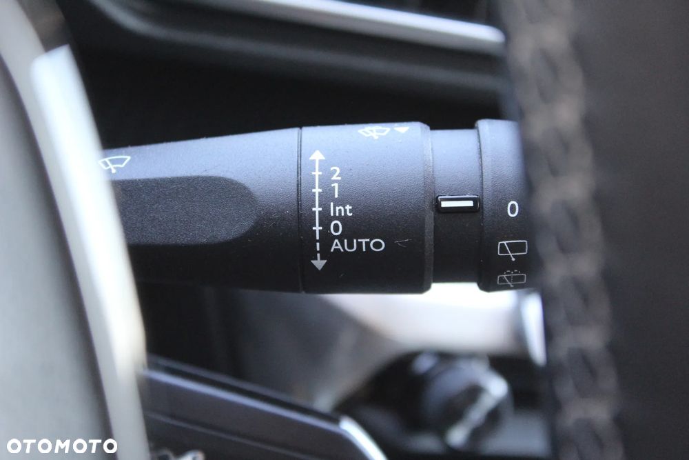 Peugeot 3008 BlueHDi 120 Stop & Start Business-Line - 21