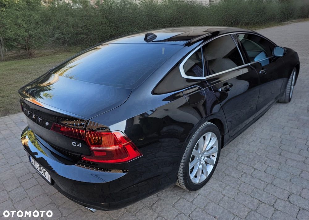 Volvo S90 D4 Momentum Pro - 24