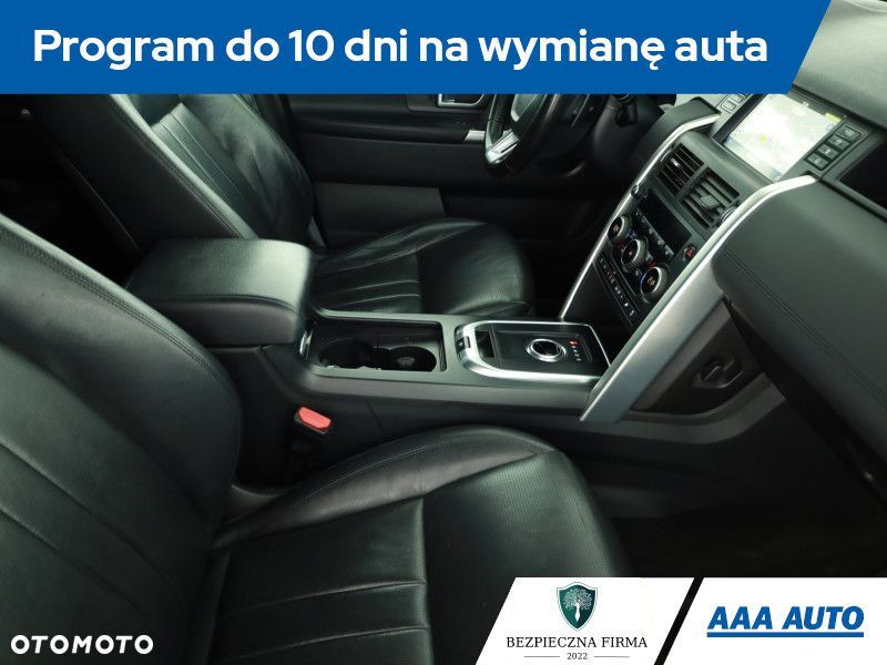 Land Rover Discovery Sport - 8