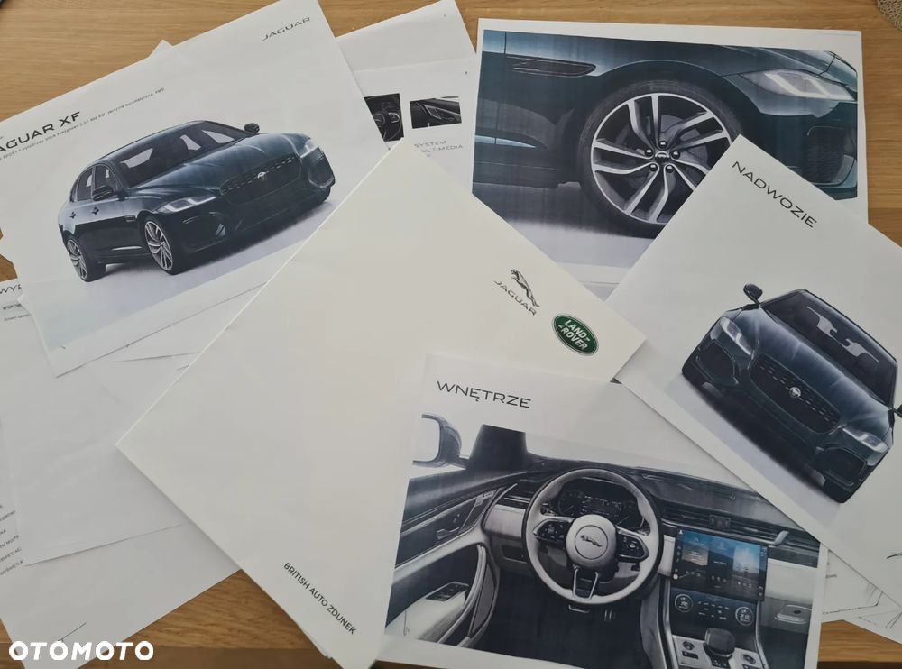 Jaguar XF 2.0 P300 AWD R-Dynamic HSE - 6