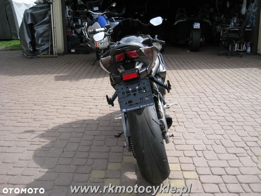 Suzuki GSX-R - 4
