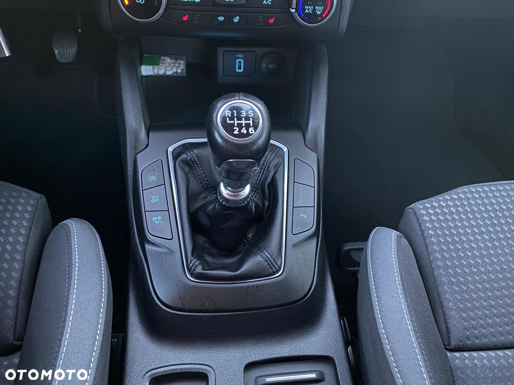 Ford Focus 1.5 EcoBlue STart-Stopp-System TITANIUM X - 22