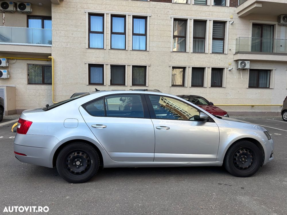 Skoda Octavia - 7