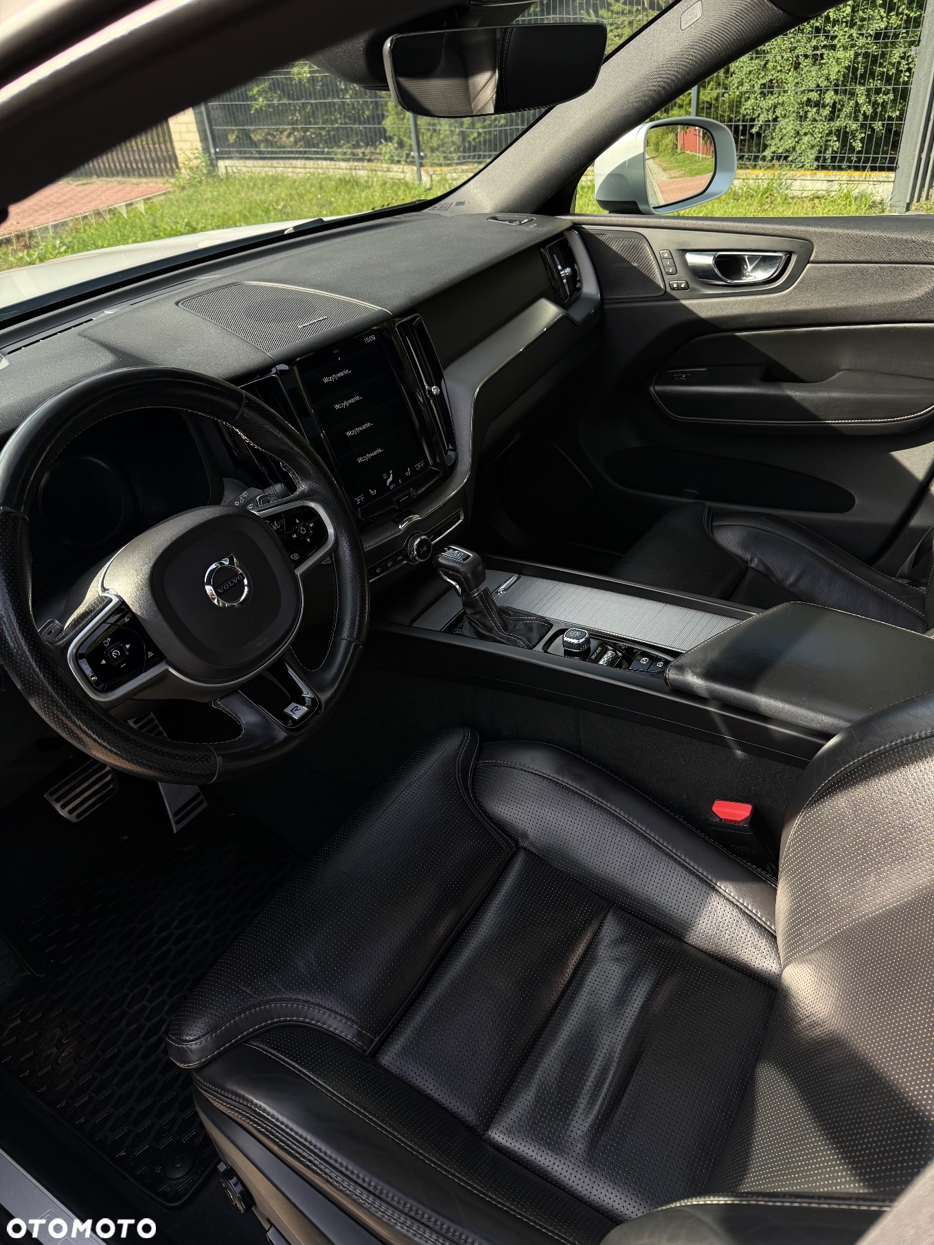Volvo XC 60 T5 AWD R-Design - 10