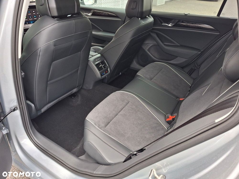 Volkswagen Passat Variant - 16