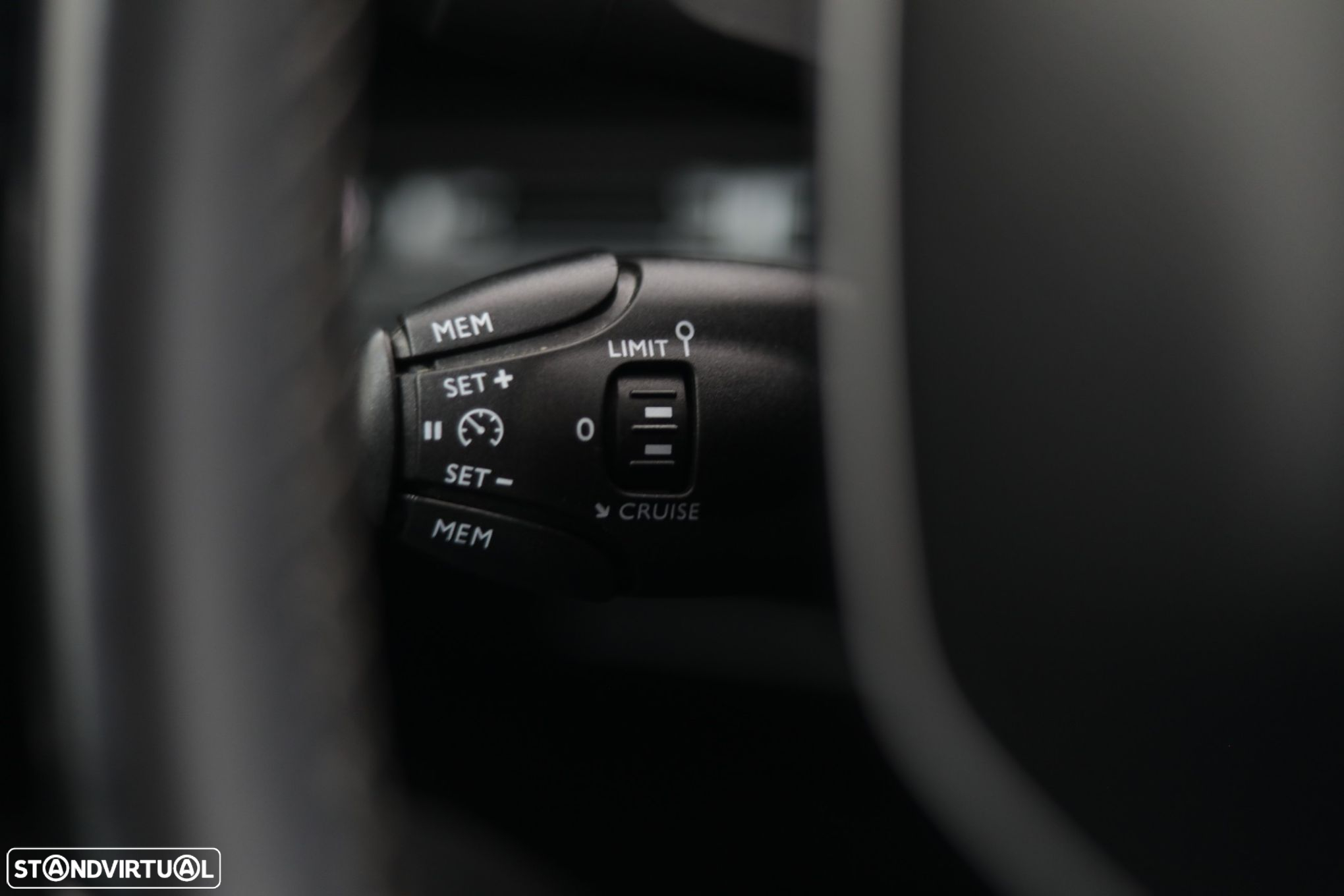 Peugeot 3008 1.5 BlueHDi Active - 16