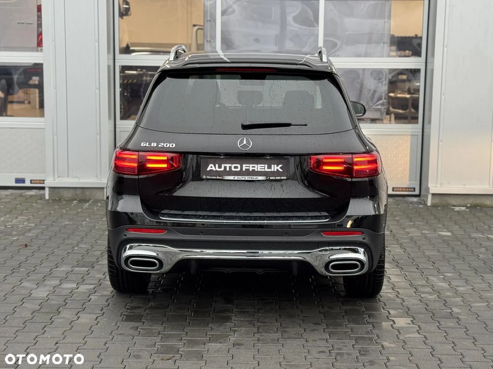 Mercedes-Benz GLB 200 AMG Line 7G-DCT - 10