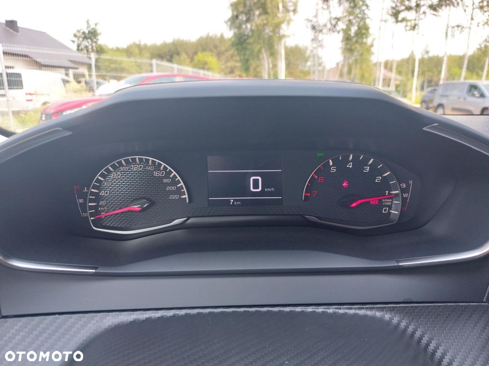 Peugeot 208 1.2 mHEV Edition e-DCS6 - 14