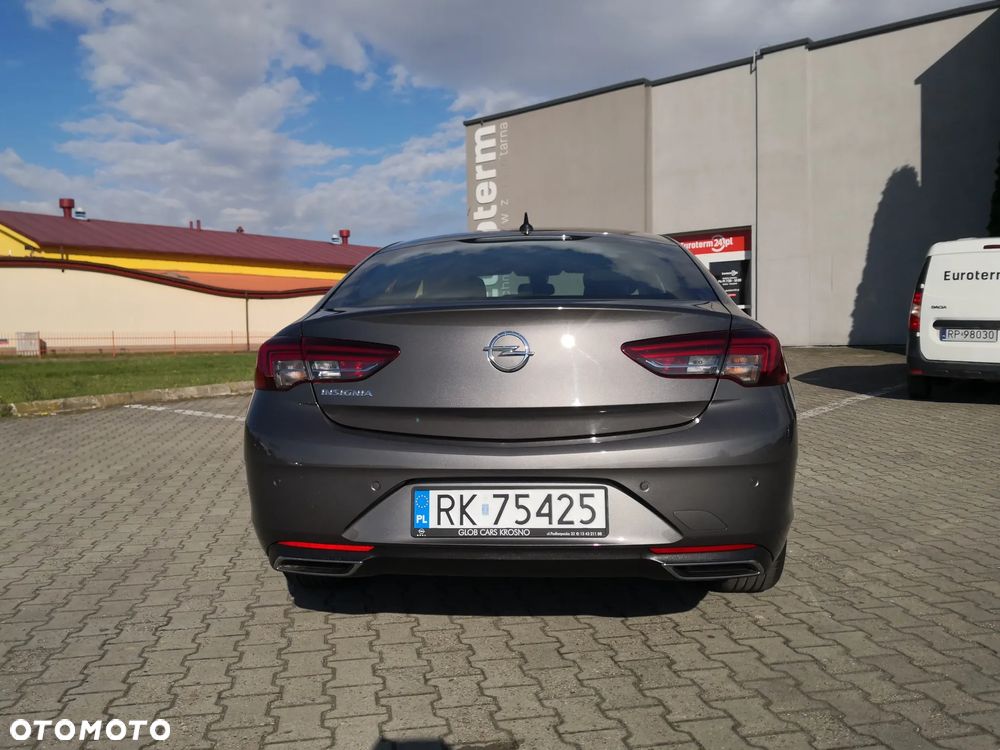 Opel Insignia 2.0 CDTI Elegance S&S - 9