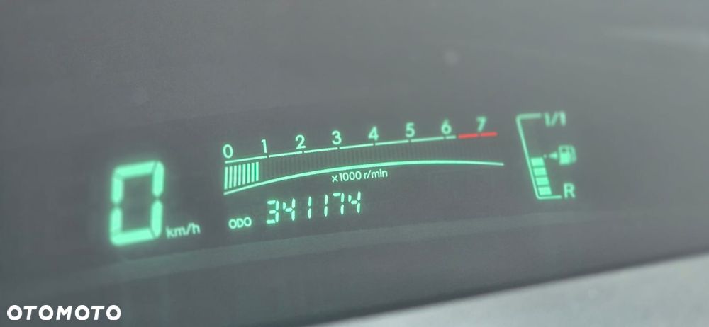 Toyota Yaris - 11