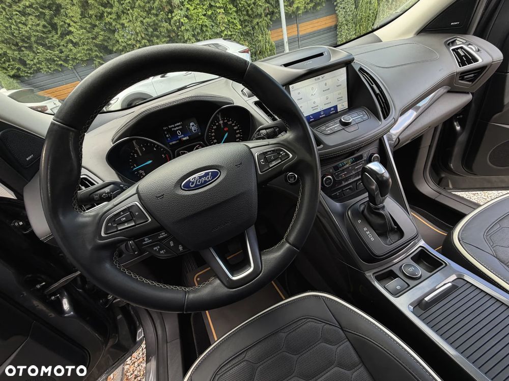 Ford Kuga 2.0 TDCi 4x4 Vignale - 29