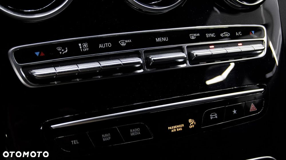 Mercedes-Benz GLC 200 4Matic 9G-TRONIC - 25
