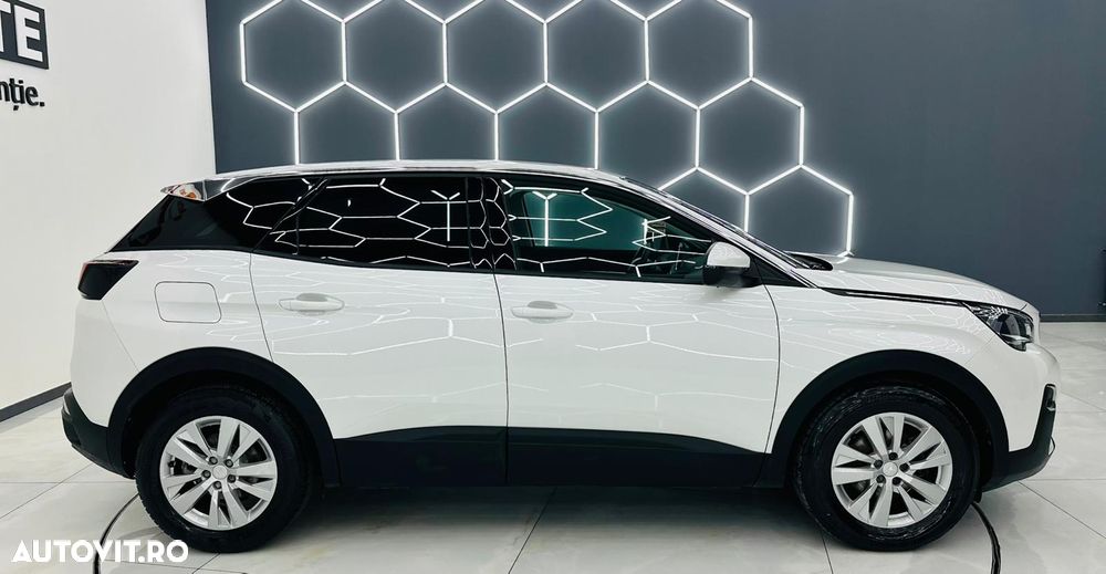 Peugeot 3008 PureTech 130 Stop & Start GPF Active - 36