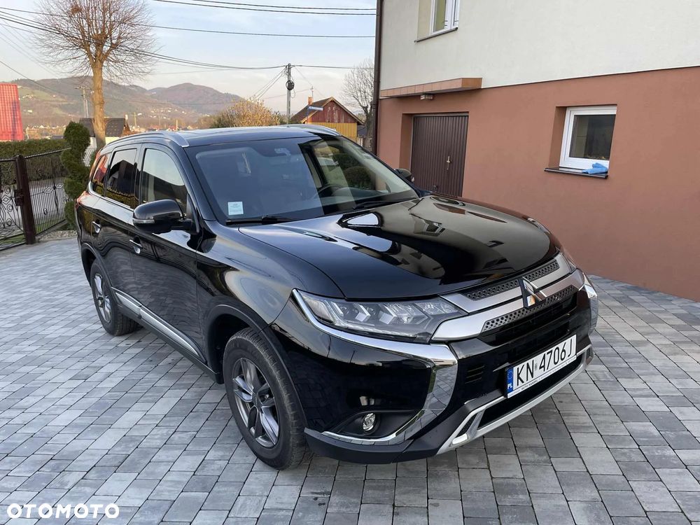 Mitsubishi Outlander 2.4 4WD CVT Instyle - 4