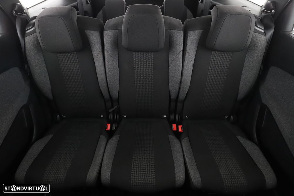 Peugeot 5008 PureTech 130 EAT8 Stop & Start Active - 4