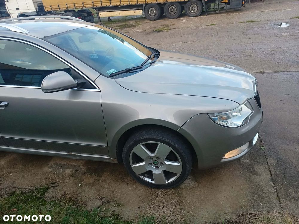 Skoda Superb 2.0 TDI Ambition - 5
