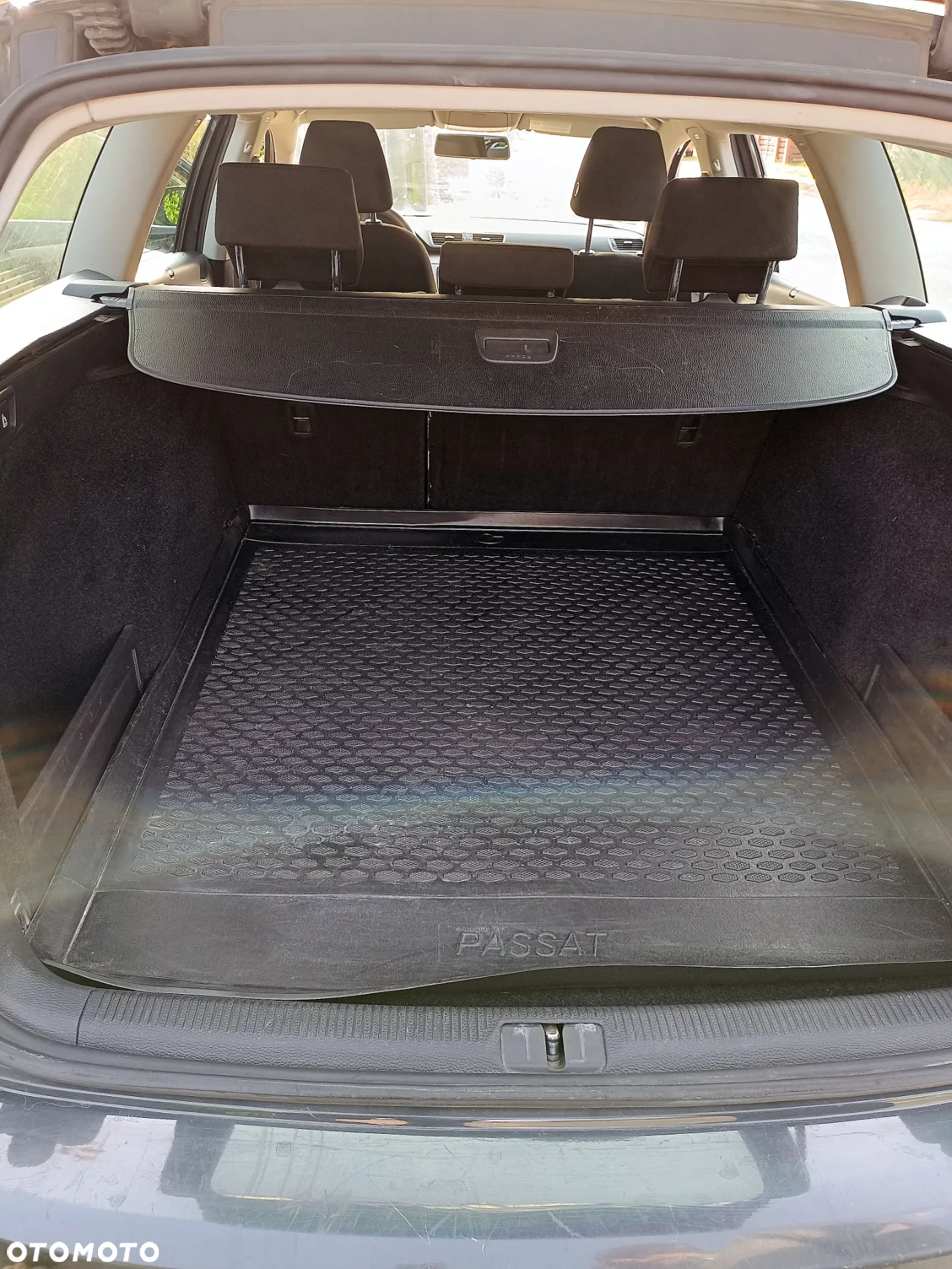 Volkswagen Passat 1.6 TDI Trendline - 16