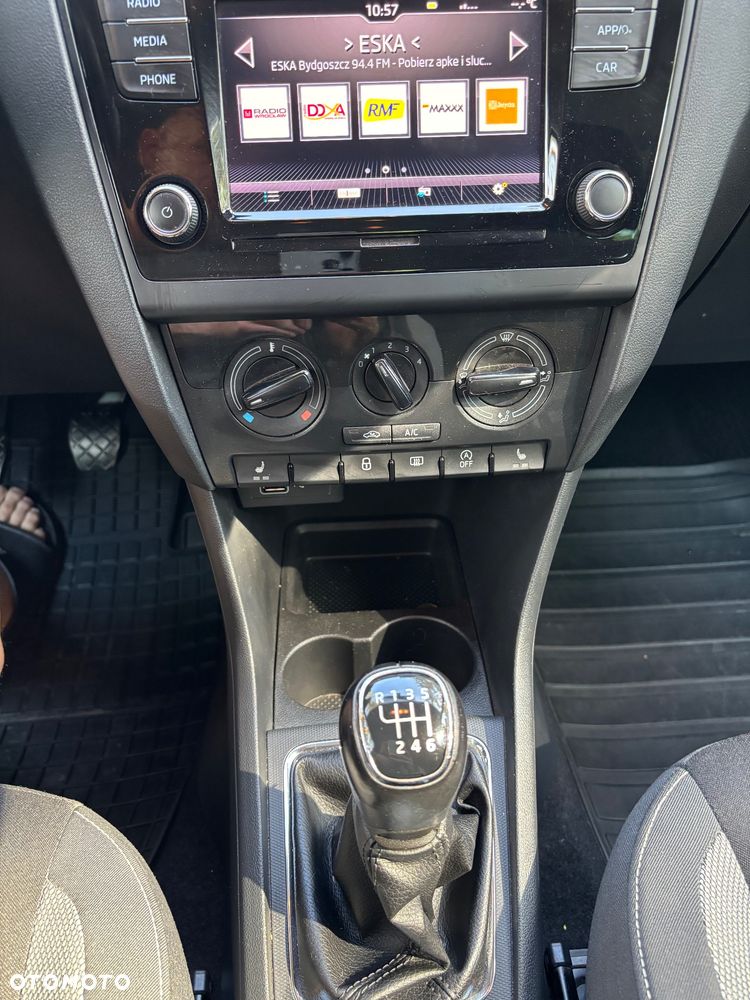 Skoda RAPID 1.0 TSI Ambition - 20