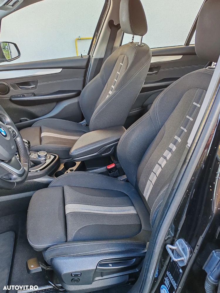 BMW Seria 2 216d Sport Line - 6