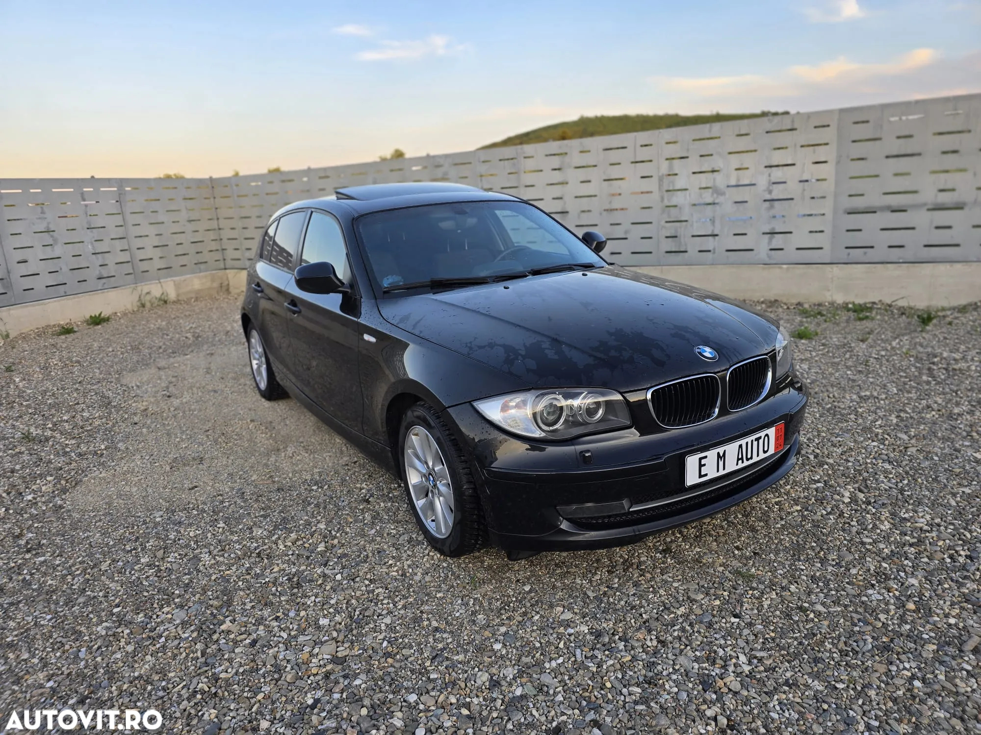 BMW Seria 1 116d Sport Line - 2