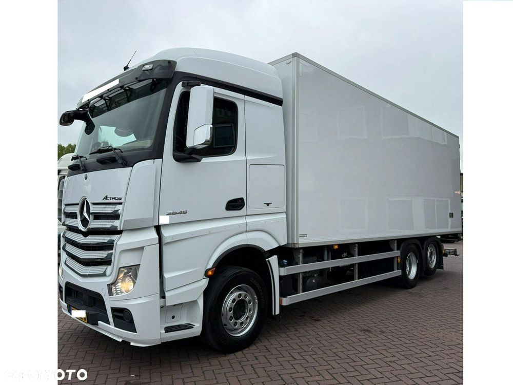 Mercedes-Benz ACTROS2645 Euro6 sypialna solarne chłodzenie trzy osie chłodnia