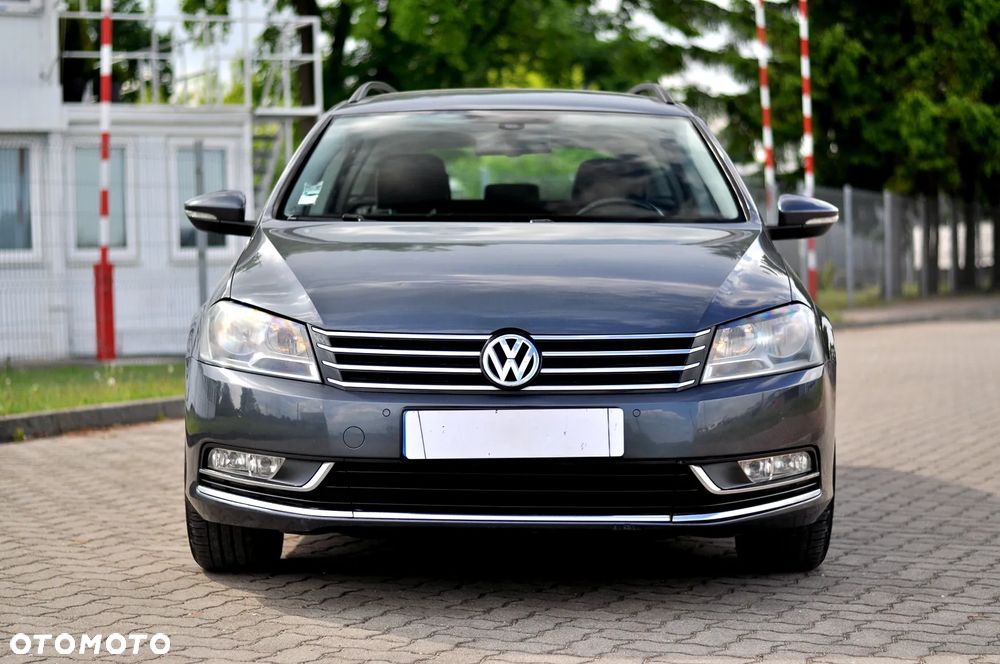 Volkswagen Passat - 9