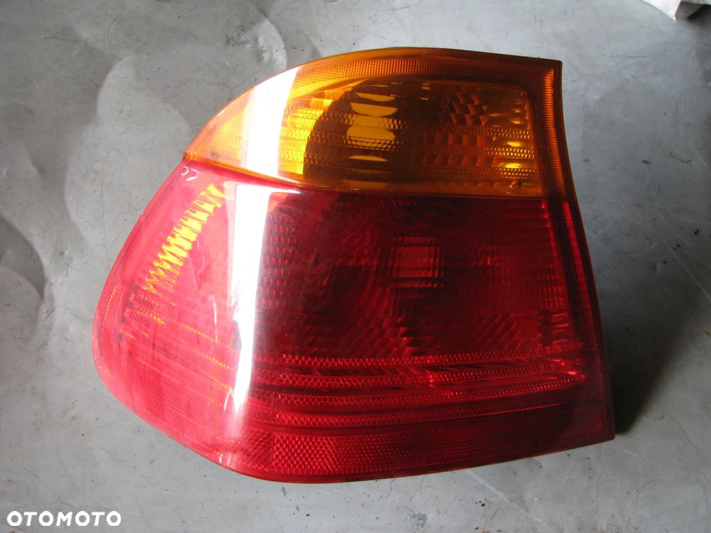 LAMPA LEWY TYŁ BMW E46 SEDAN 8364921 W BŁOTNIK - 1