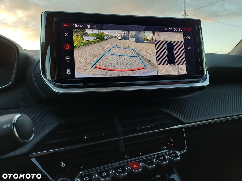 Peugeot 2008 1.2 PureTech Allure S&S EAT8 - 19