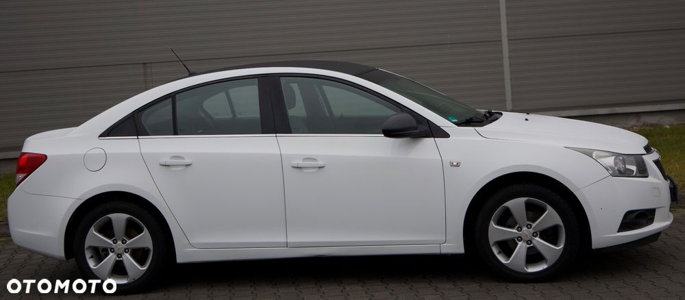 Chevrolet Cruze 1.8 LTZ - 16