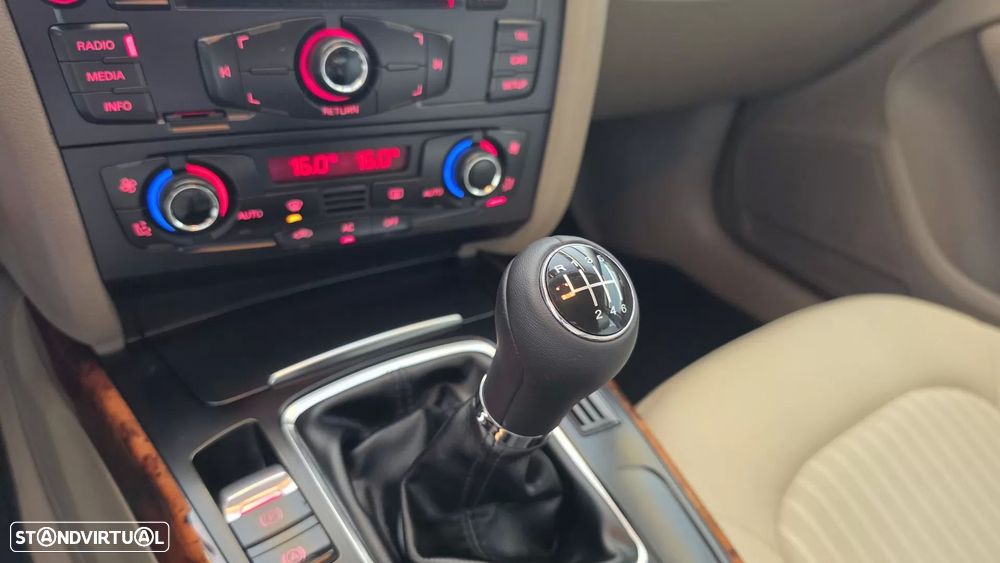 Audi A4 2.0 TDI exclusive - 40