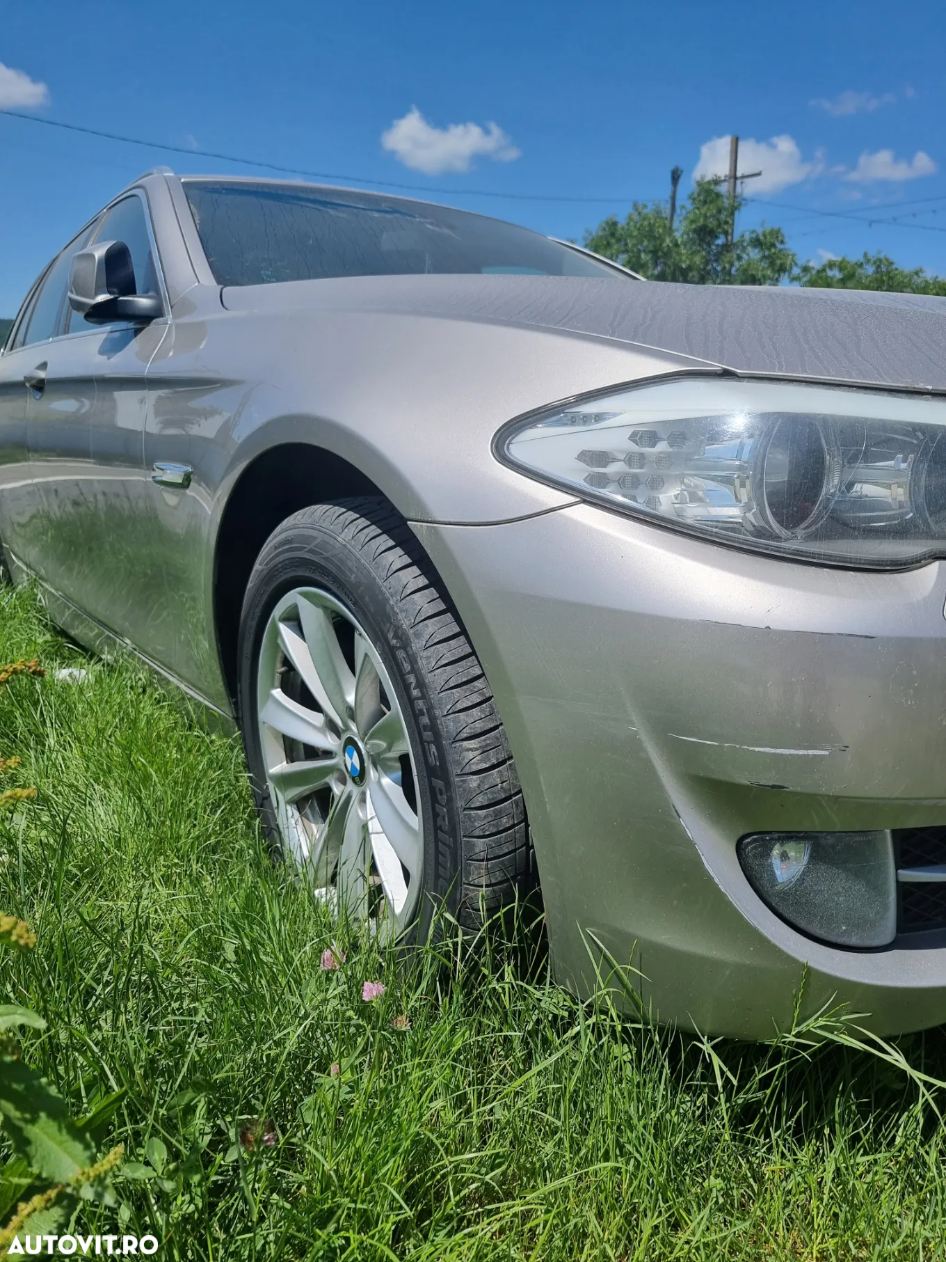 BMW Seria 5 530d xDrive Touring - 2