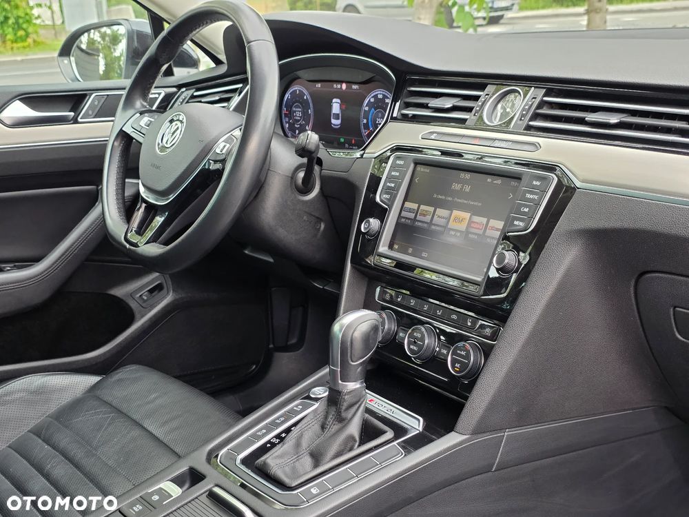 Volkswagen Passat 2.0 TDI Bi-Turbo BMT 4Mot Highline DSG - 27