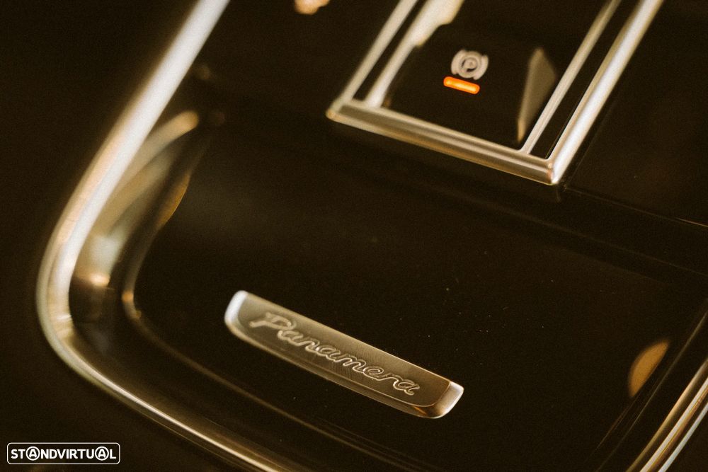 Porsche Panamera 4S E-Hybrid Executive - 29