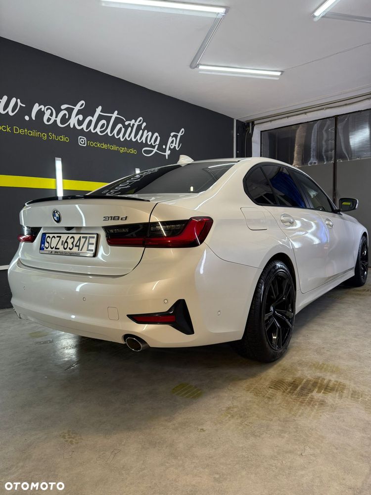BMW Seria 3 318d MHEV Sport Line - 27