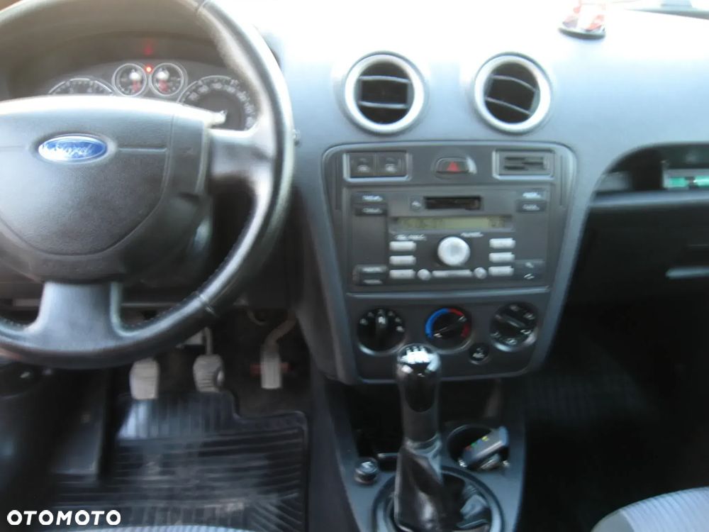 Ford Fusion 1.4 Gold X - 11