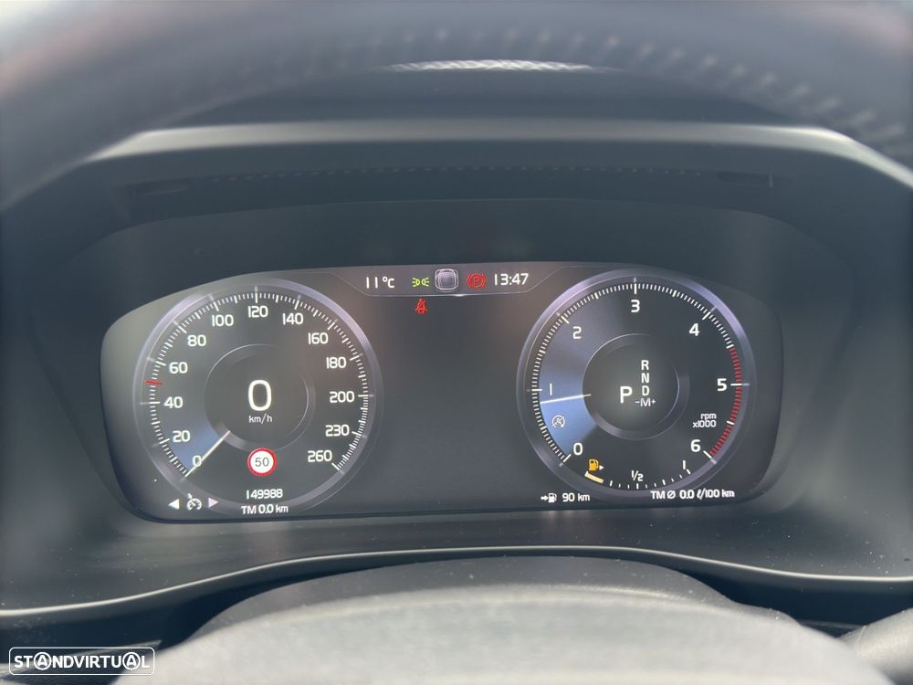 Volvo XC 40 2.0 D3 Geartronic - 11