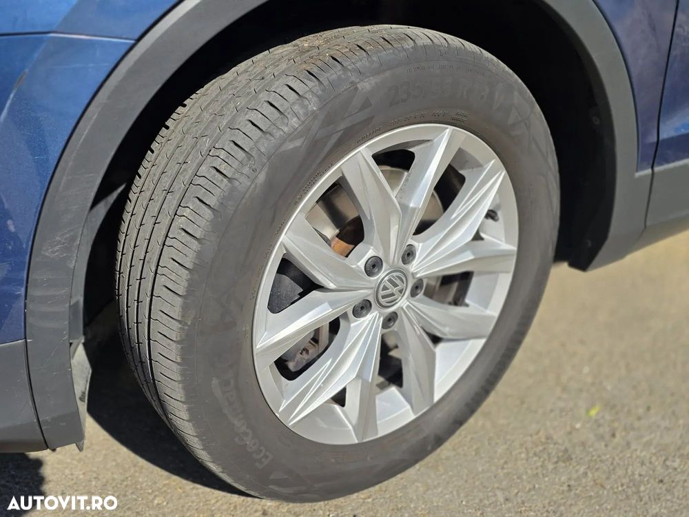 Volkswagen Tiguan 2.0 TDI DPF DSG 4Mot Comfortline - 9
