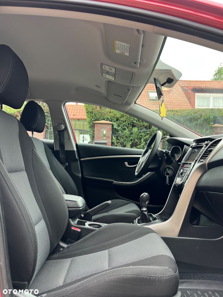 Hyundai i30 i30cw 1.4 Intro Edition - 23