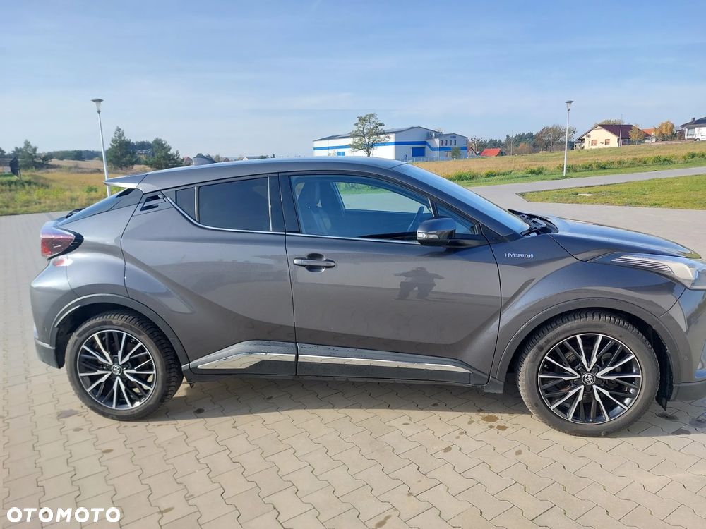 Toyota C-HR 1.8 Hybrid Neon Lime powered by JBL - 6