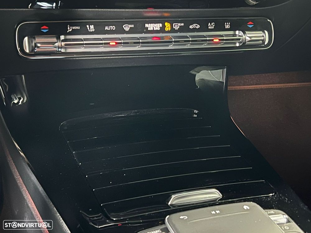 Mercedes-Benz CLA 250 e AMG Line - 16