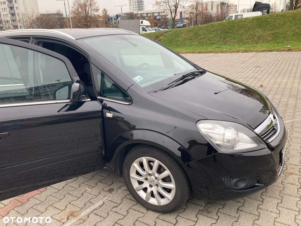 Opel Zafira 1.8 Easytronic Cosmo - 9